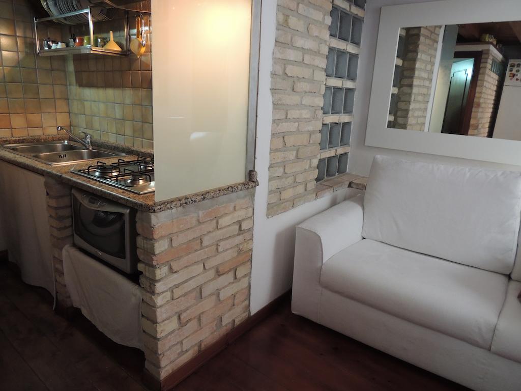Suite Dreams Cagliari Loft Rum bild